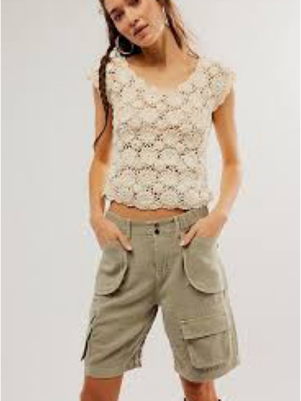 Free people Caymen Cargo Shorts size large in EUC